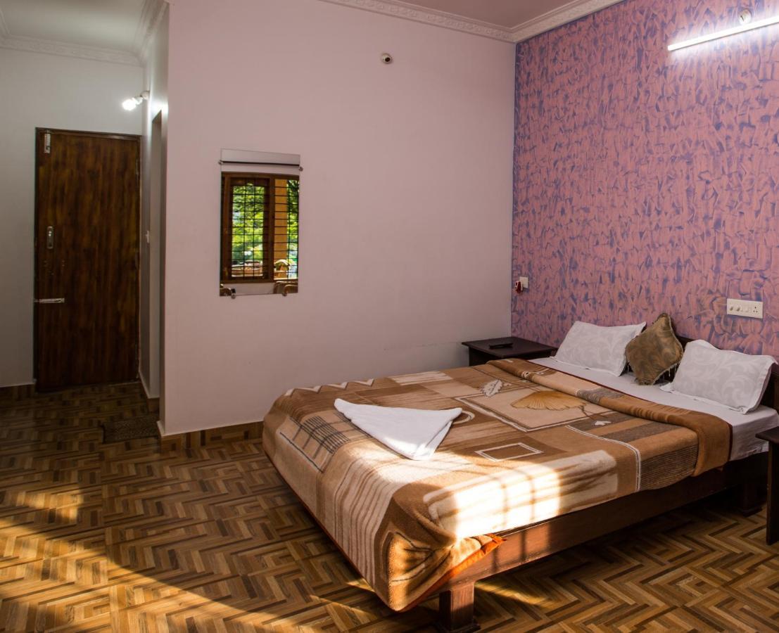 The Midway Jungle Resort Masinagudi Exterior foto