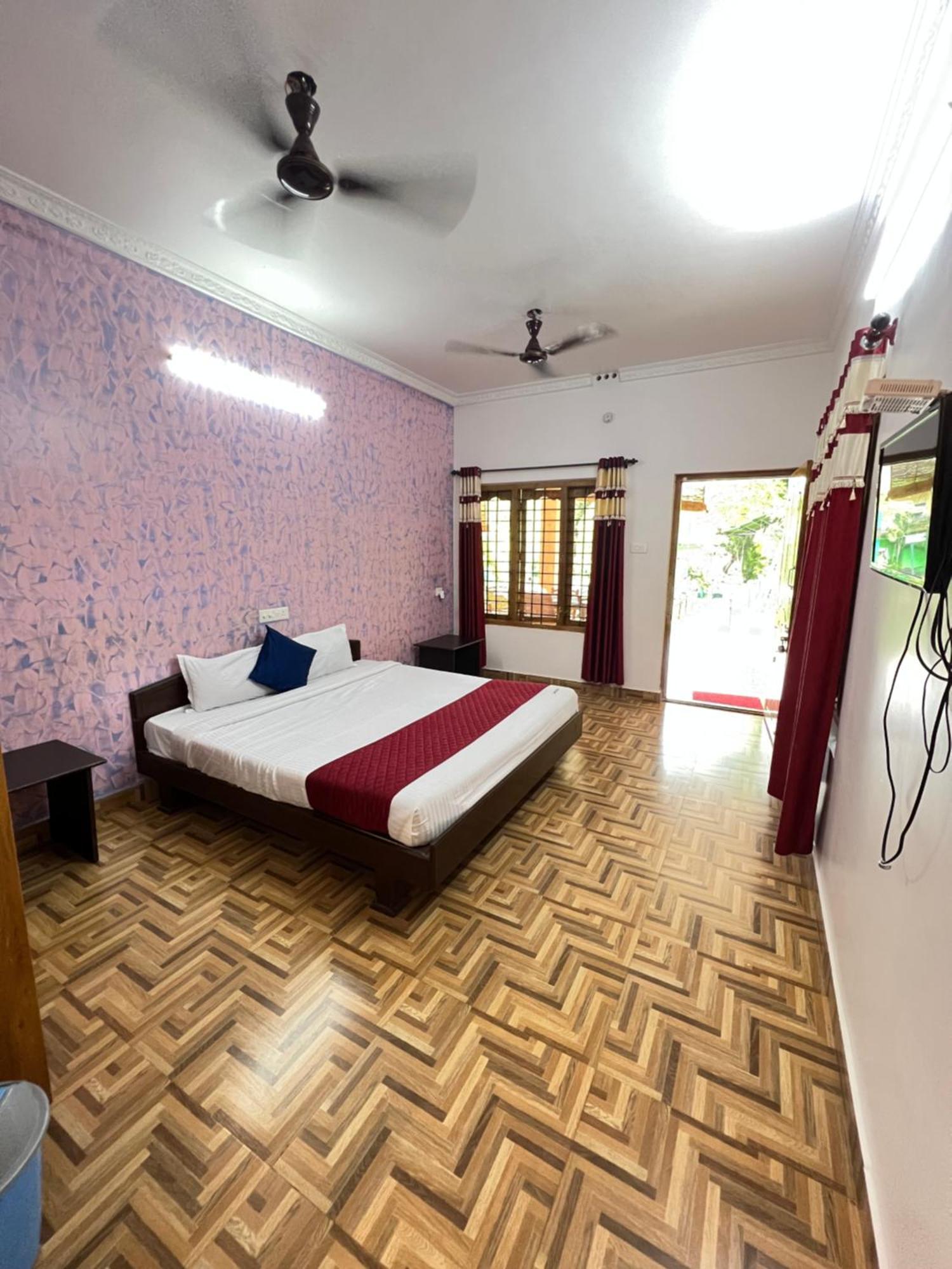 The Midway Jungle Resort Masinagudi Exterior foto