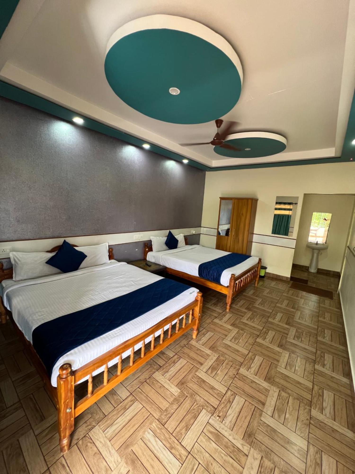 The Midway Jungle Resort Masinagudi Exterior foto