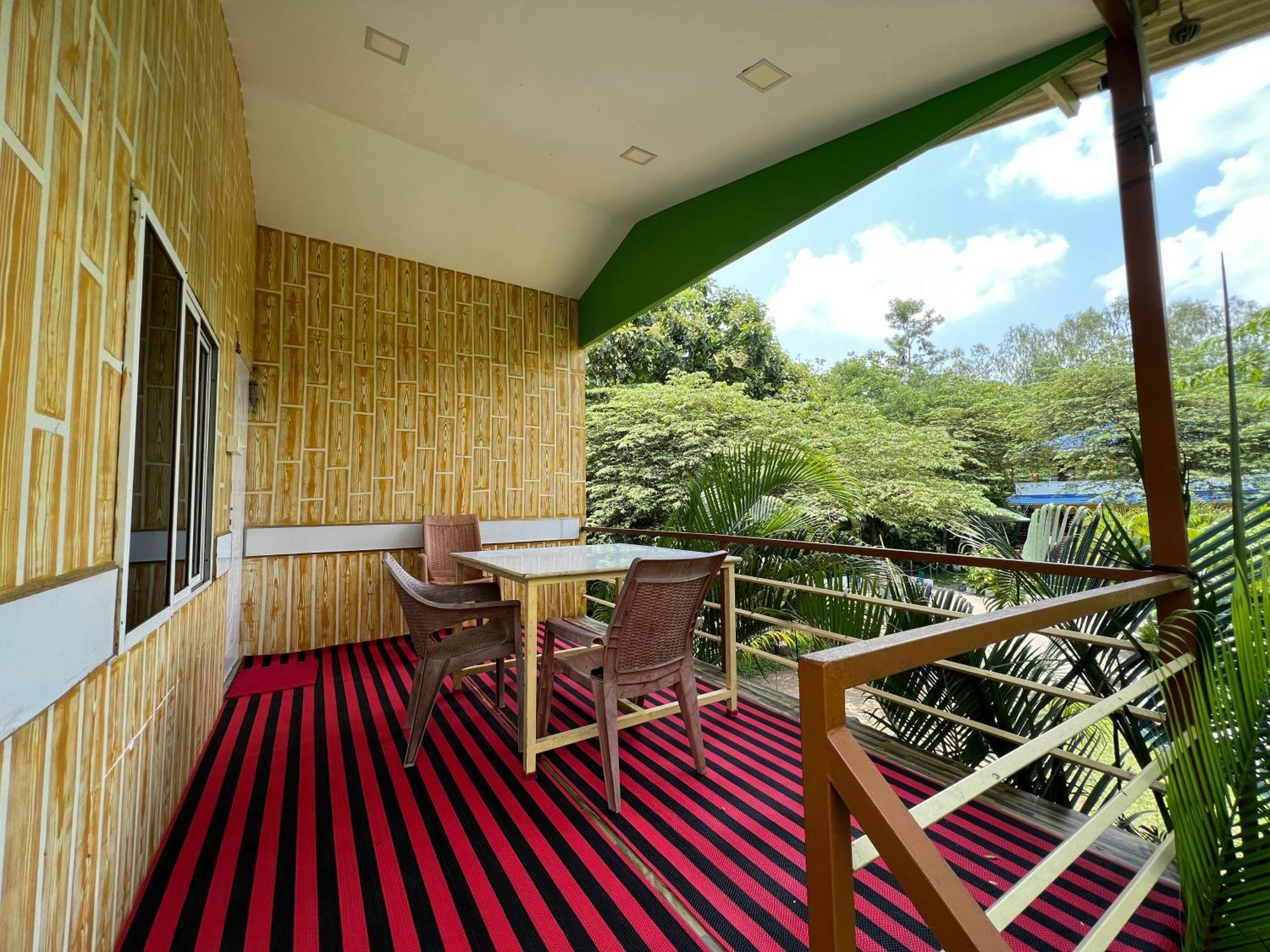 The Midway Jungle Resort Masinagudi Exterior foto